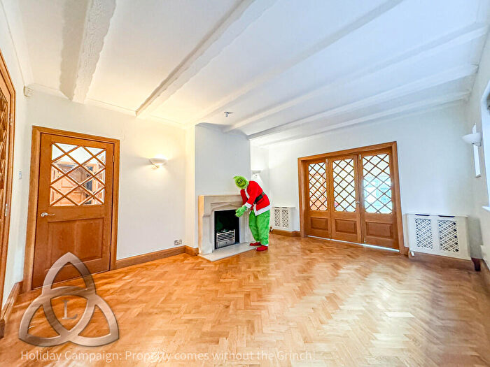 5 Bedroom Detached House To Rent In Canons Drive, Edgware, HA8