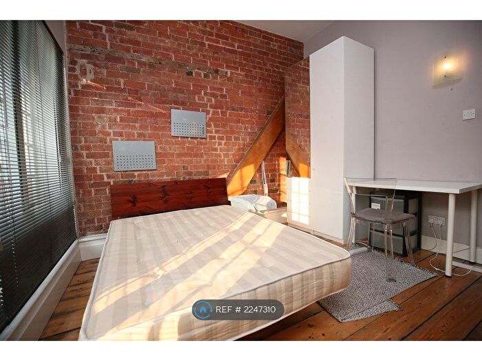 2 Bedroom Flat To Rent In Ribbon Factory, Coventry, CV1