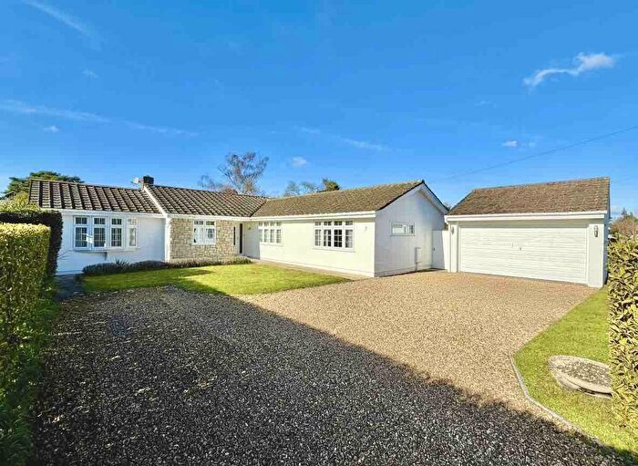 4 Bedroom Bungalow For Sale In Laurel Close, St. Leonards, BH24