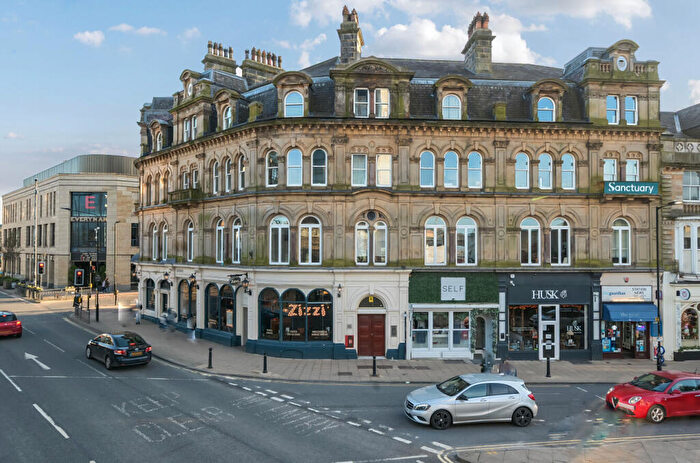 1 Bedroom Flat For Sale In North Eastern Chambers, Station Square, Harrogate, North Yorkshire, HG1