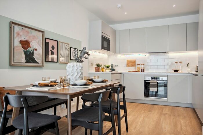 1 Bedroom Flat For Sale In Henley Cross, London, SE3