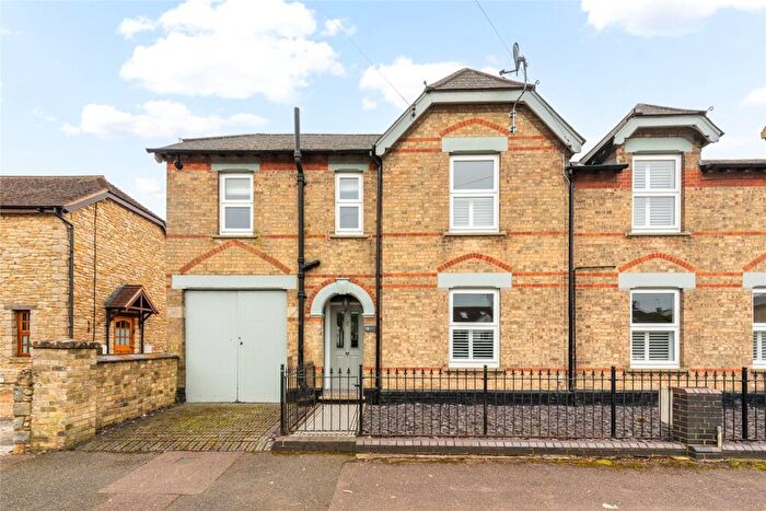 4 Bedroom Semi Detached House For Sale In Radwell Road, Milton Ernest, Bedfordshire, MK44