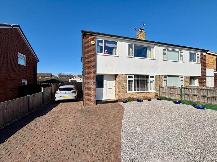 4 Bedroom Semi Detached House For Sale In Grange Avenue, Garforth, Leeds, LS25