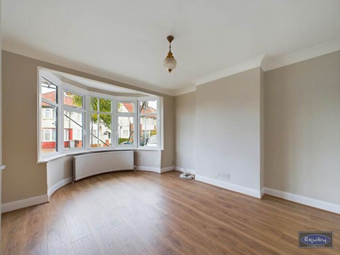 3 Bedroom House To Rent In Ellesmere Road, London, NW10