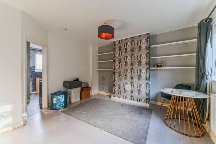 3 Bedroom Terraced House To Rent In Durning Road, London, Crystal Palace, London, SE19