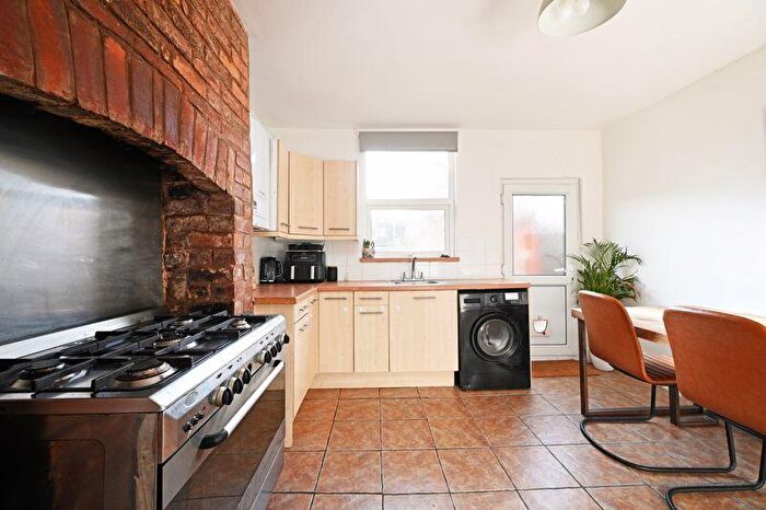 3 Bedroom Terraced House To Rent In Ranmoor Road, Sheffield, S10