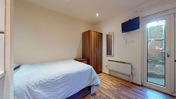 Studio To Rent In Chichele Road, London, NW2