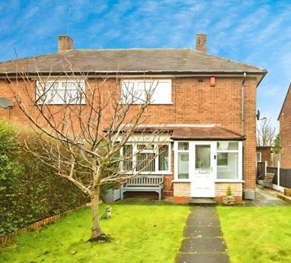 2 Bedroom Semi Detached House To Rent In Dunkirk Avenue, West Bromwich, B70