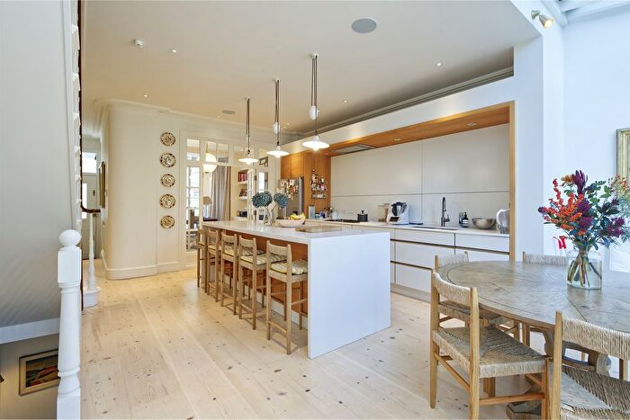5 Bedroom Detached House To Rent In Blenheim Crescent, London, W11