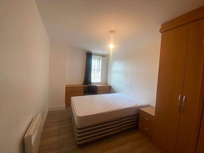 2 Bedroom Flat To Rent In Bed – Plymouth Village, , Plymouth Grove, Victoria Park, M13