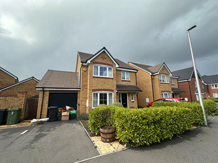 4 Bedroom Detached House To Rent In Otter Drive, Reading, RG31