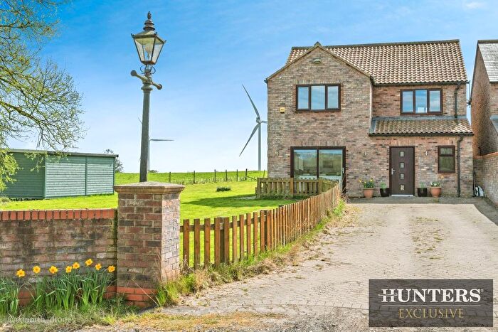 4 Bedroom Detached House For Sale In Bridlington Road, Fraisthorpe, Bridlington, YO15