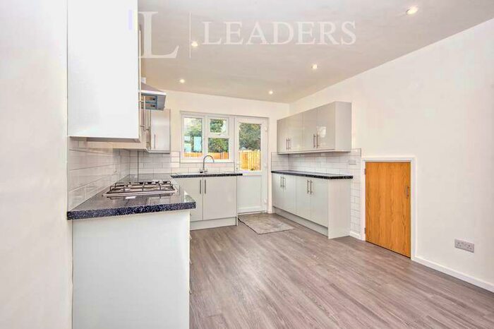 3 Bedroom Semi-Detached House To Rent In New Wick Farm Cottages, Great Wakering, Essex, SS3