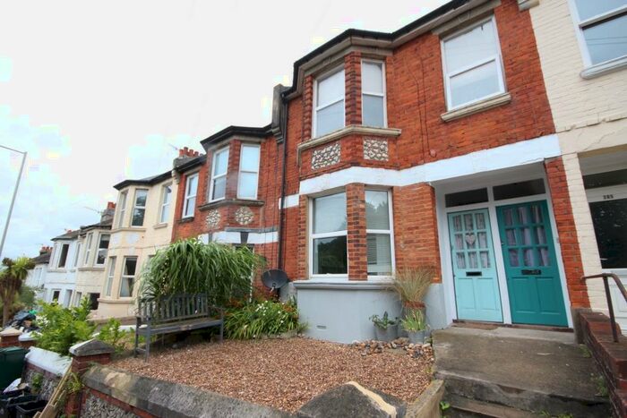 2 Bedroom Apartment To Rent In Bear Road, Brighton, BN2