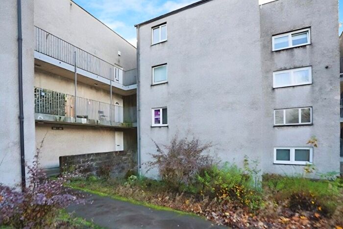 2 Bedroom Flat To Rent In Cedar Road, G67