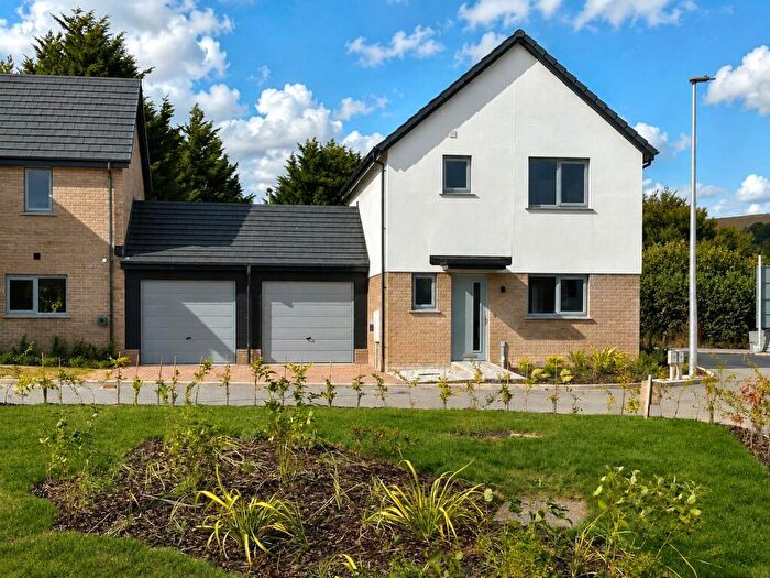 3 Bedroom Link Detached House For Sale In Long Close, Landkey, Barnstaple, Devon, EX32