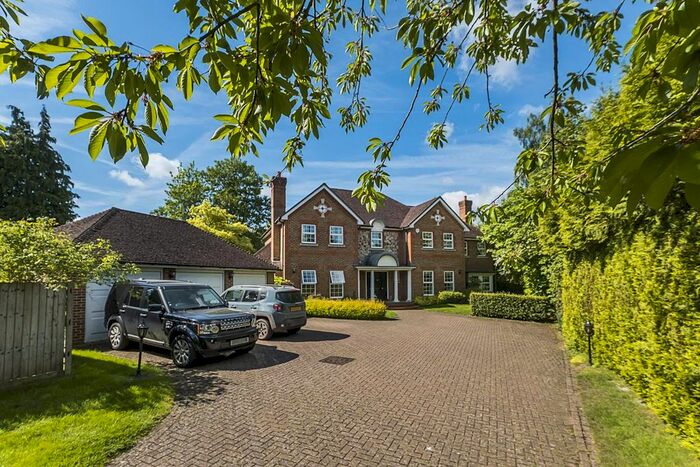 5 Bedroom Detached House To Rent In Fairmile Lane, Cobham KT11