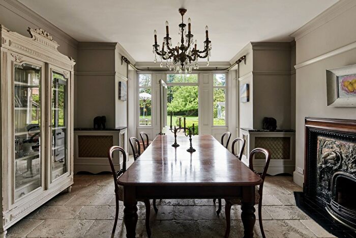 6 Bedroom Detached House For Sale In High Elms, High Elms, Laleham, Surrey, TW18