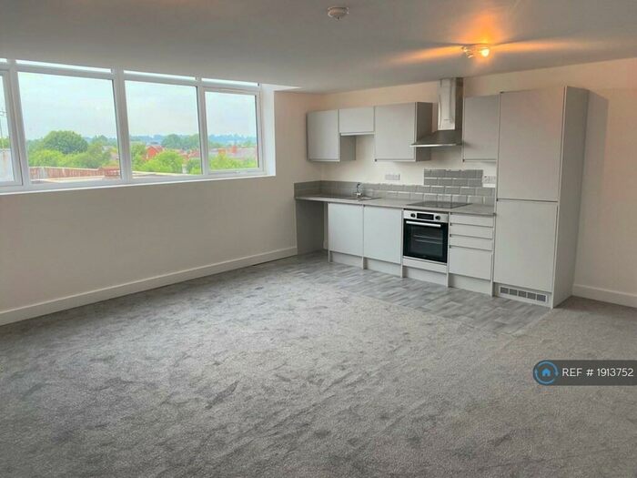 1 Bedroom Flat To Rent In Station House, Long Eaton, Nottingham, NG10