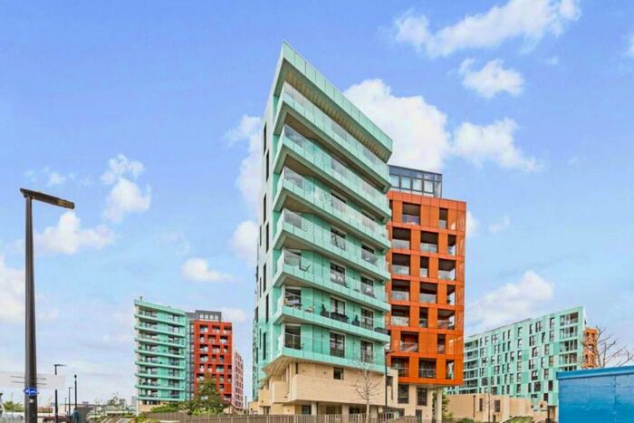 1 Bedroom Flat To Rent In Cable Walk, London, SE10