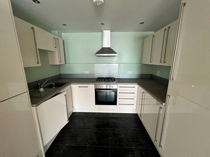 1 Bedroom Flat For Sale In Flat, The Crescent, Plymouth, Devon, PL1