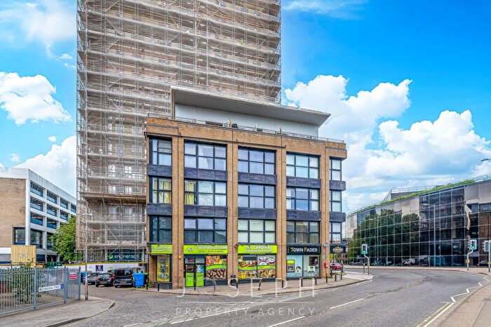 1 Bedroom Flat To Rent In Franciscan Way, Ipswich, IP1