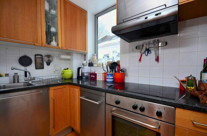 2 Bedroom Flat To Rent In Prince Arthur Mews, Hampstead, London, NW3