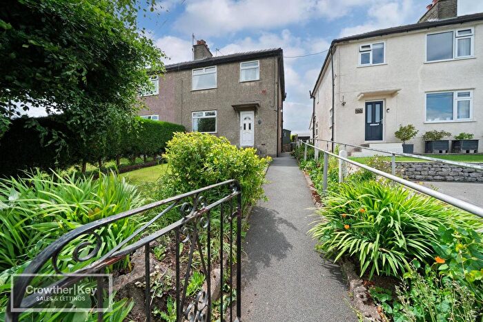 3 Bedroom Semi-Detached House For Sale In Meadow Avenue, Peak Dale, Buxton, SK17