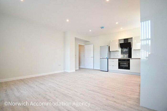2 Bedroom Apartment To Rent In Thorpe Road, Norwich, Norfolk, NR1