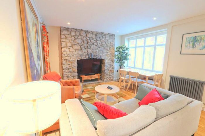 1 Bedroom Apartment To Rent In Oakfield Place, Bristol, BS8