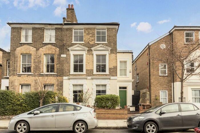4 Bedroom Property To Rent In Horton Road, London, E8