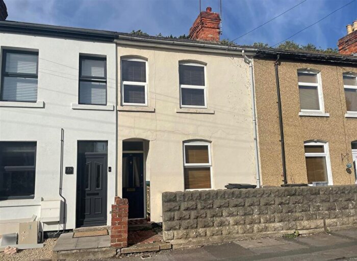 2 Bedroom House To Rent In Clifton Street, Swindon, SN1