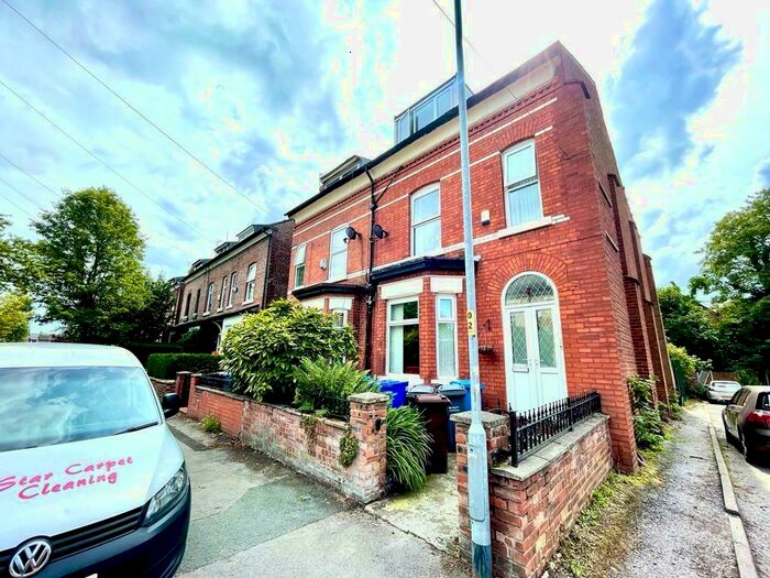 5 Bedroom House To Rent In Brundretts Road, Chorlton, M21