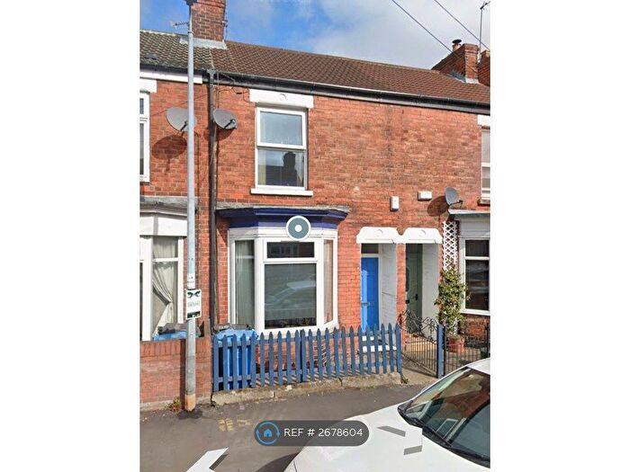 2 Bedroom Terraced House To Rent In Thoresby Street, Hull, HU5
