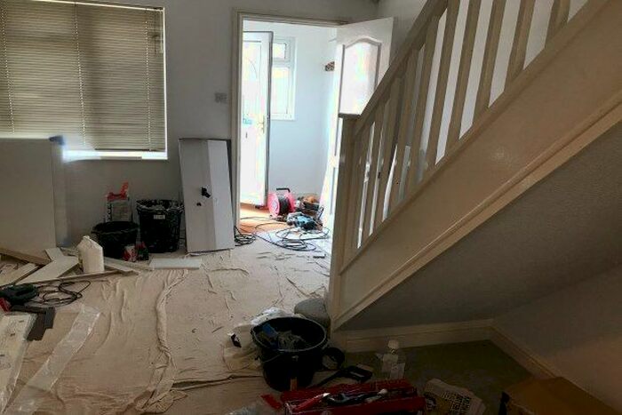 2 Bedroom Property To Rent In Howe Drive, Caterham, CR3