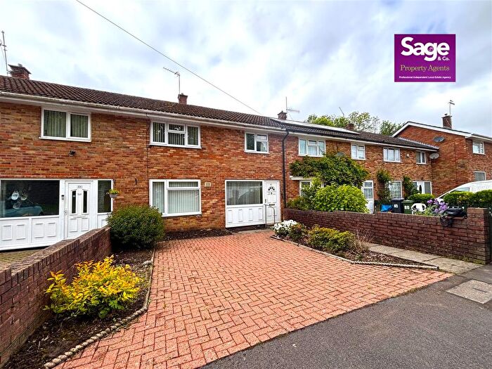3 Bedroom Terraced House For Sale In Caernarvon Crescent, Llanyravon, Cwmbran, NP44