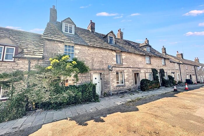 2 Bedroom Terraced House For Sale In Corfe Castle, BH20