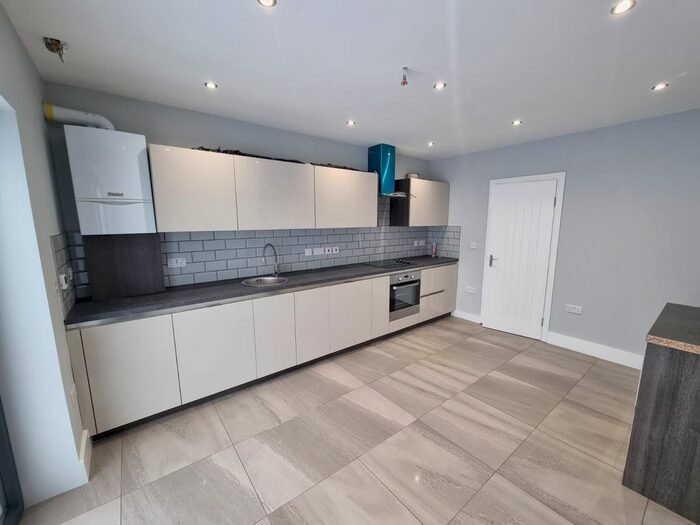 3 Bedroom Terraced House To Rent In Tennyson Road, London, E15