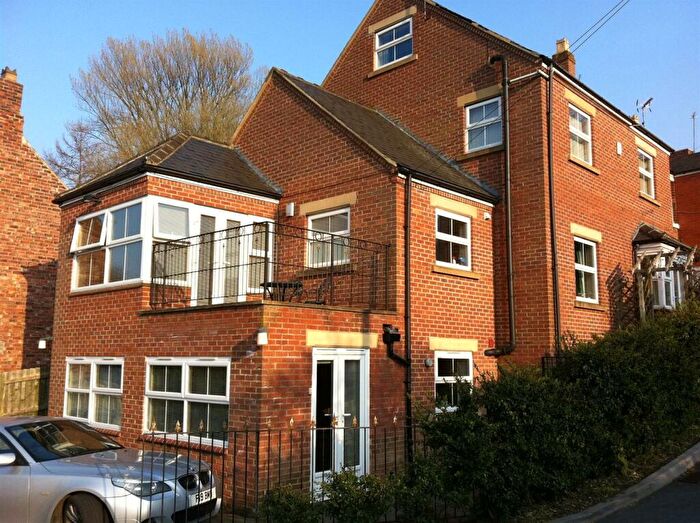 2 Bedroom Apartment To Rent In Finney Terrace, Durham City, Durham, DH1