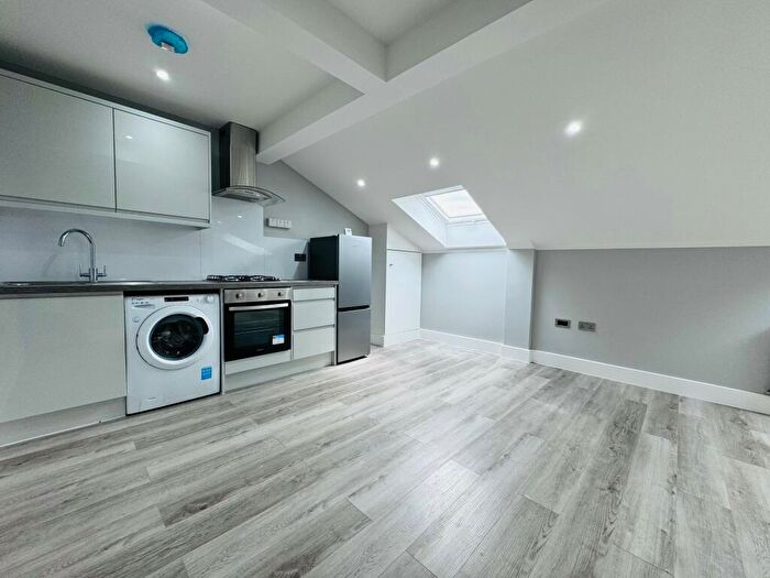 Apartment To Rent In Barley Way Fleet, GU51