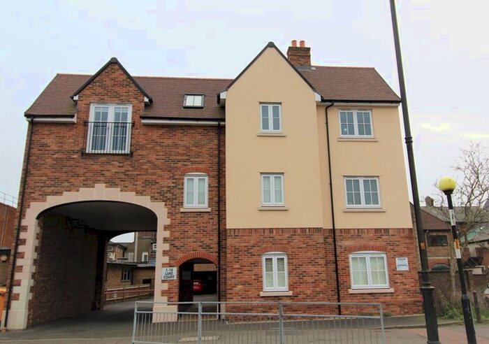 1 Bedroom Flat To Rent In William Hunter Way, Brentwood, CM14