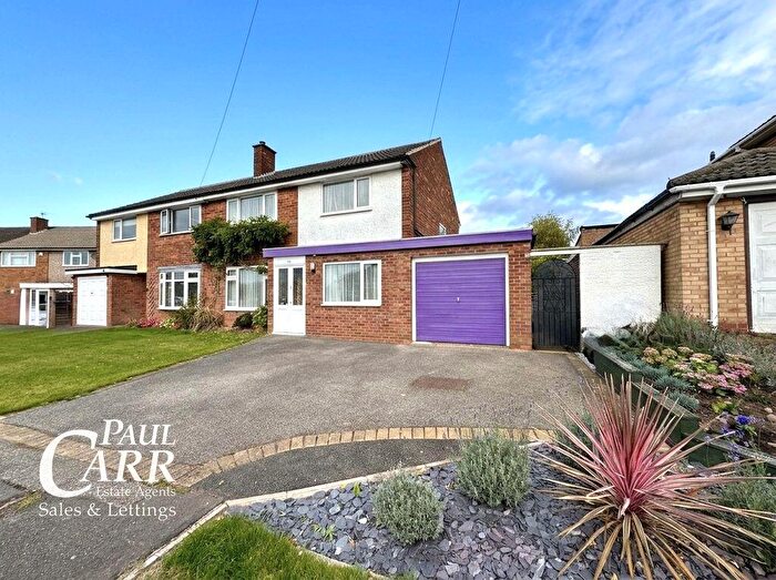 3 Bedroom Semi Detached House For Sale In Streather Road, Four Oaks, Sutton Coldfield, B75