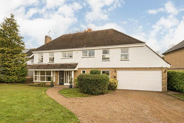 5 Bedroom Detached House For Sale In Woodend Park, Cobham, KT11