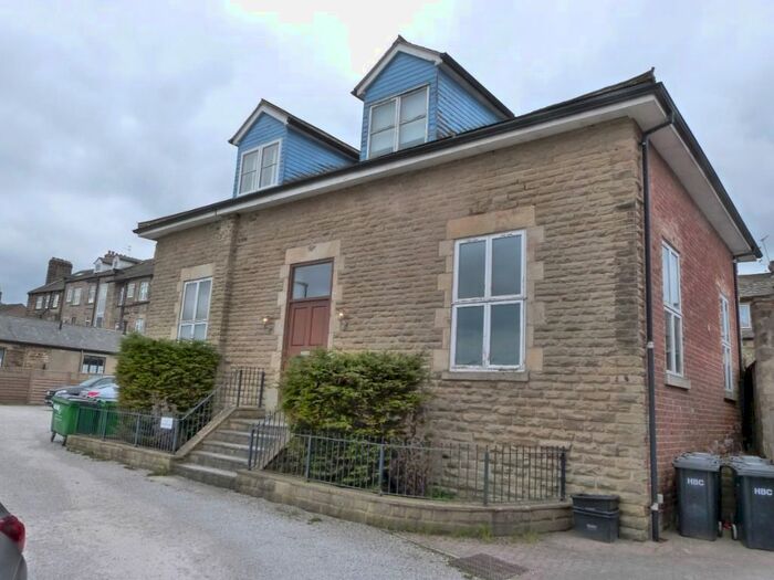 1 Bedroom Flat To Rent In Devonshire Mews, Harrogate, HG1
