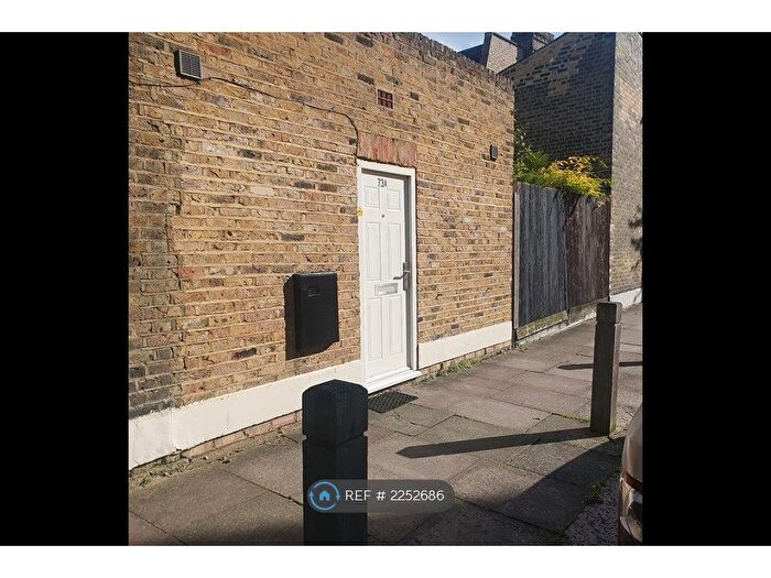 Studio To Rent In Battersea, London, SW11