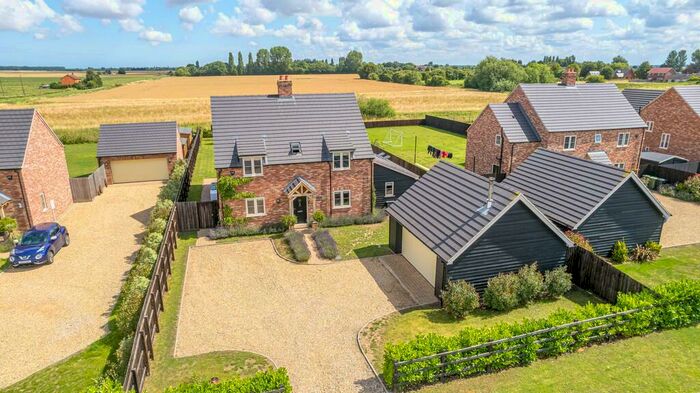 4 Bedroom Detached House For Sale In Walton Road, Marshland St James, PE14