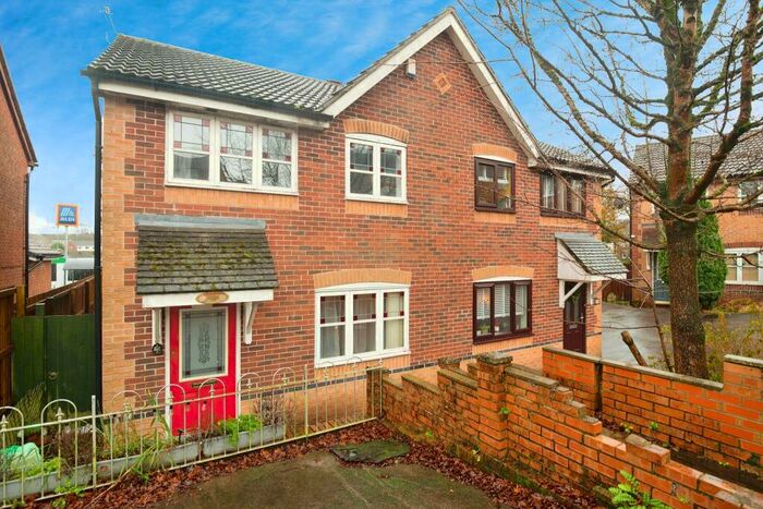 3 Bedroom Semi-Detached House To Rent In Lovage Close, Pontprennau, Cardiff, CF23