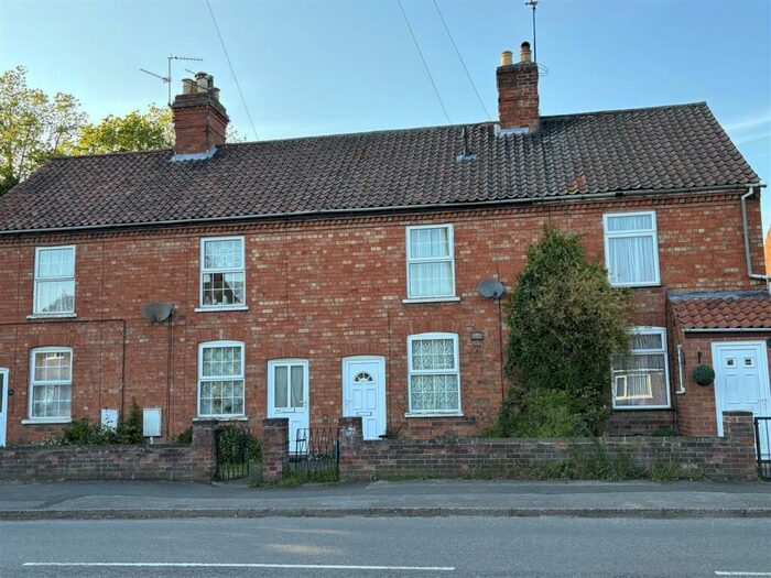 2 Bedroom Terraced House To Rent In Main Street, Balderton, Newark, NG24