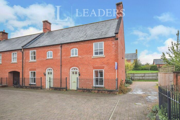 3 Bedroom End Of Terrace House To Rent In Hudson Avenue, Norwich, NR14