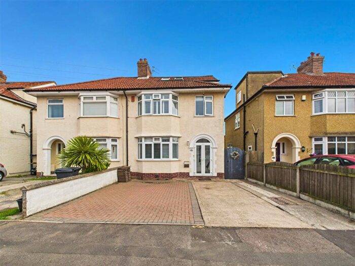 4 Bedroom Semi-Detached House For Sale In Shaftesbury Road, Weston-super-Mare, North Somerset, BS23